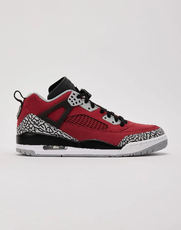 Jordan Spizike Low